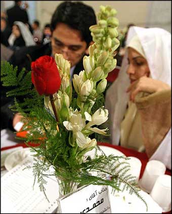 http://hadithezendegi.persiangig.com/image/02/age_marriage.jpg